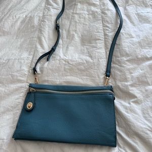 Sondra Roberts crossbody bag. Teal color.